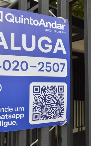 Apartamento para alugar com 205m², 3 quartos e 3 vagasFachada + Plaquinha