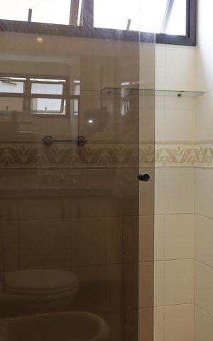 Apartamento à venda com 180m², 3 quartos e 4 vagasBanheiro suite 2
