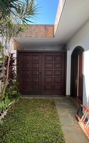 Casa para alugar com 485m², 4 quartos e 4 vagas Casa para alugar com 485m², 4 quartos e 4 vagasQuintal