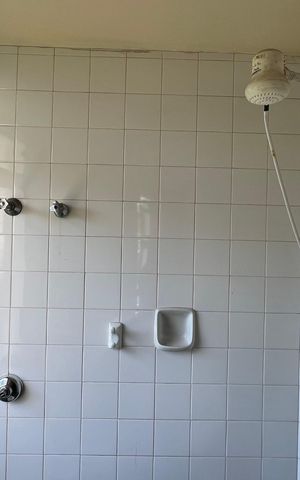 Casa para alugar com 485m², 4 quartos e 4 vagas Casa para alugar com 485m², 4 quartos e 4 vagasBanheiro de serviço