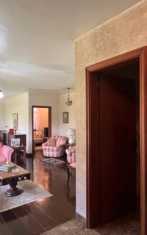 Casa para alugar com 485m², 4 quartos e 4 vagas Casa para alugar com 485m², 4 quartos e 4 vagasSala