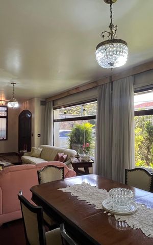 Casa para alugar com 485m², 4 quartos e 4 vagas Casa para alugar com 485m², 4 quartos e 4 vagasSala de Jantar