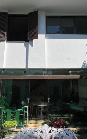 Casa para alugar com 485m², 4 quartos e 4 vagas Casa para alugar com 485m², 4 quartos e 4 vagasSalao