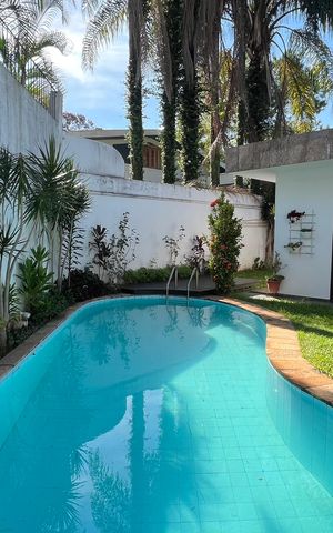 Casa para alugar com 485m², 4 quartos e 4 vagas Casa para alugar com 485m², 4 quartos e 4 vagasPiscina