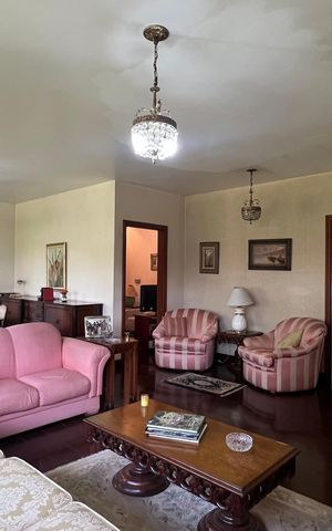 Casa para alugar com 485m², 4 quartos e 4 vagas Casa para alugar com 485m², 4 quartos e 4 vagasSala