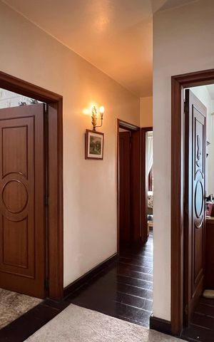 Casa para alugar com 485m², 4 quartos e 4 vagas Casa para alugar com 485m², 4 quartos e 4 vagasCorredor