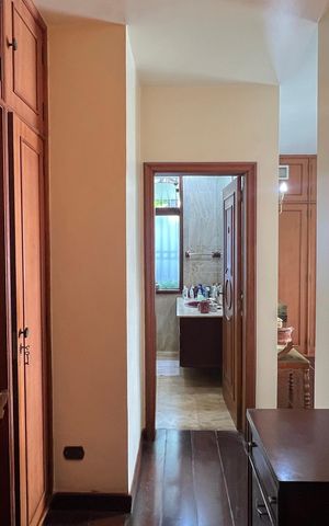 Casa para alugar com 485m², 4 quartos e 4 vagas Casa para alugar com 485m², 4 quartos e 4 vagasSuite