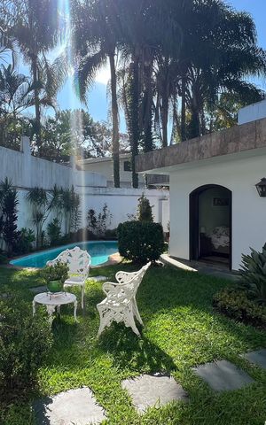Casa para alugar com 485m², 4 quartos e 4 vagas Casa para alugar com 485m², 4 quartos e 4 vagasQuintal