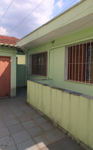 Casa à venda com 186m², 3 quartos e 1 vagaÁrea de Serviço