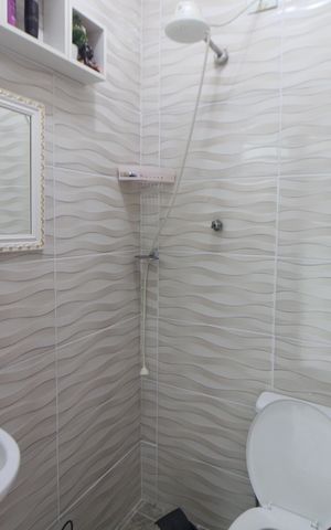 Casa à venda com 186m², 3 quartos e 1 vagaÁrea de Serviço - Banheiro