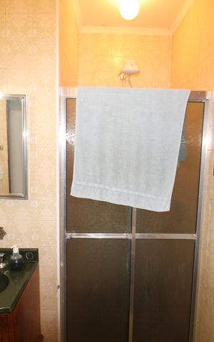 Casa à venda com 186m², 3 quartos e 1 vagaBanheiro 1