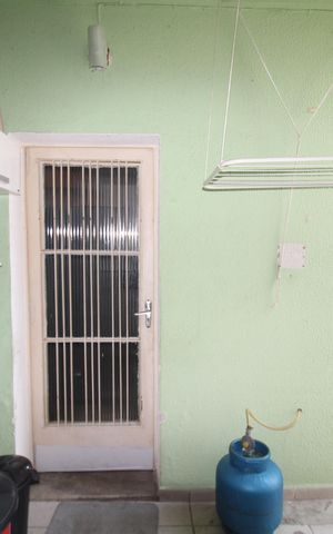 Casa à venda com 186m², 3 quartos e 1 vagaÁrea de Serviço