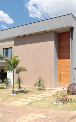 Casa de condomínio à venda com 380m², 4 quartos e 3 vagasFachada