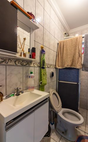 Casa à venda com 134m², 3 quartos e 2 vagas Casa à venda com 134m², 3 quartos e 2 vagasBanheiro 2