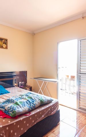 Casa à venda com 134m², 3 quartos e 2 vagas Casa à venda com 134m², 3 quartos e 2 vagasQuarto 1