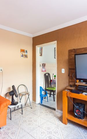 Casa à venda com 134m², 3 quartos e 2 vagas Casa à venda com 134m², 3 quartos e 2 vagasSala