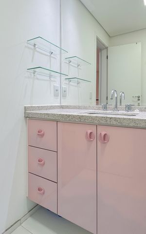 Apartamento para alugar com 60m², 1 quarto e 1 vaga Apartamento para alugar com 60m², 1 quarto e 1 vagaBanheiro da Suíte