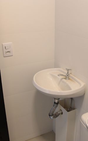 Apartamento para alugar com 326m², 4 quartos e 4 vagasBanheiro de serviço