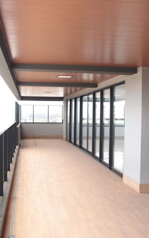 Apartamento para alugar com 326m², 4 quartos e 4 vagasVaranda