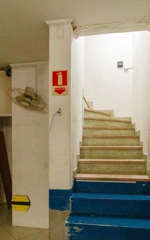 Casa à venda com 200m², 3 quartos e 2 vagas Casa à venda com 200m², 3 quartos e 2 vagasGaragem