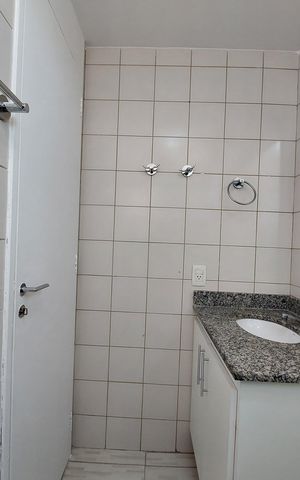 Apartamento à venda com 48m², 2 quartos e 1 vaga Apartamento à venda com 48m², 2 quartos e 1 vagaBanheiro
