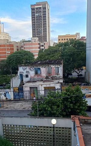 Apartamento à venda com 150m², 2 quartos e 1 vaga