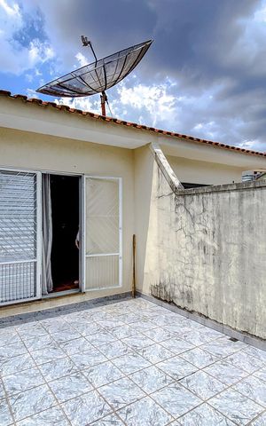 Casa à venda com 140m², 3 quartos e 2 vagasVaranda do Quarto 1