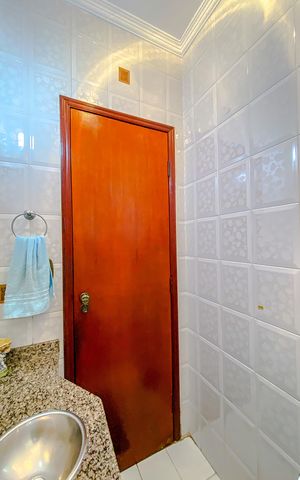 Casa à venda com 140m², 3 quartos e 2 vagasLavabo
