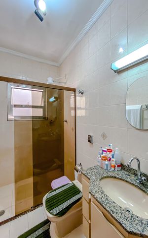 Casa à venda com 140m², 3 quartos e 2 vagasBanheiro 2
