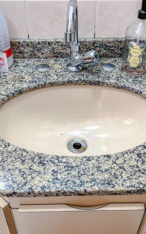 Casa à venda com 140m², 3 quartos e 2 vagasBanheiro 2