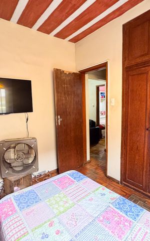 Casa à venda com 97m², 4 quartos e 5 vagas Casa à venda com 97m², 4 quartos e 5 vagasQuarto 2