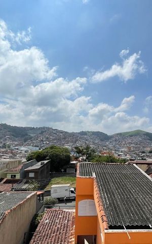 Casa à venda com 250m², 3 quartos e 3 vagas Casa à venda com 250m², 3 quartos e 3 vagasVista da Sacada - Suíte