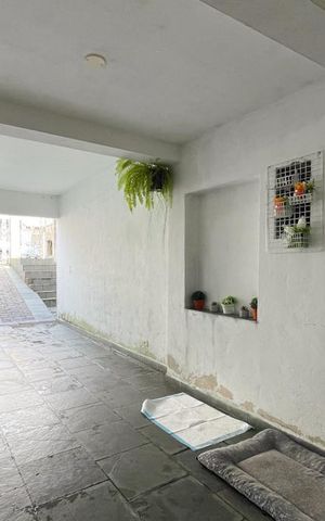 Casa à venda com 250m², 3 quartos e 3 vagas Casa à venda com 250m², 3 quartos e 3 vagasGaragem