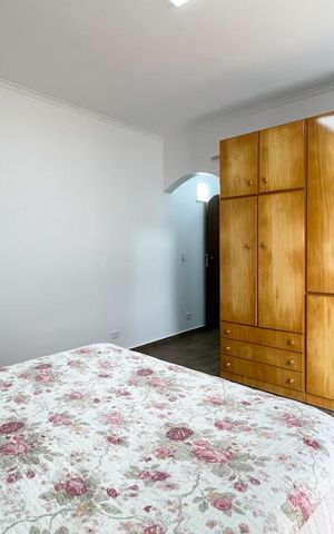 Casa à venda com 250m², 3 quartos e 3 vagas Casa à venda com 250m², 3 quartos e 3 vagasSuíte