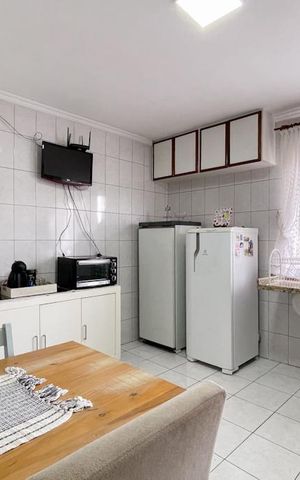 Casa à venda com 250m², 3 quartos e 3 vagas Casa à venda com 250m², 3 quartos e 3 vagasCozinha