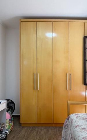 Casa à venda com 250m², 3 quartos e 3 vagas Casa à venda com 250m², 3 quartos e 3 vagasQuarto 1