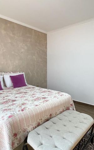 Casa à venda com 250m², 3 quartos e 3 vagas Casa à venda com 250m², 3 quartos e 3 vagasSuíte