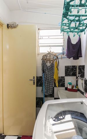 Apartamento à venda com 48m², 2 quartos e 1 vaga Apartamento à venda com 48m², 2 quartos e 1 vagaÁrea de Serviço