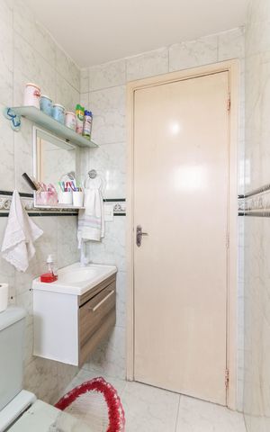 Apartamento à venda com 48m², 2 quartos e 1 vaga Apartamento à venda com 48m², 2 quartos e 1 vagaBanheiro
