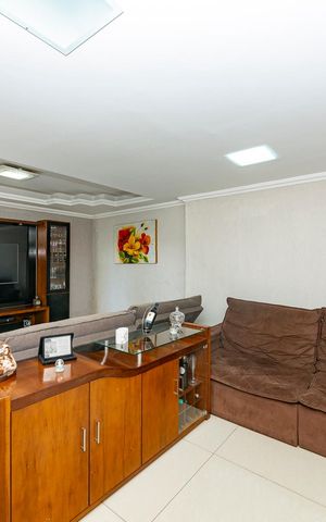Casa à venda com 420m², 4 quartos e 3 vagas Casa à venda com 420m², 4 quartos e 3 vagasSala 1