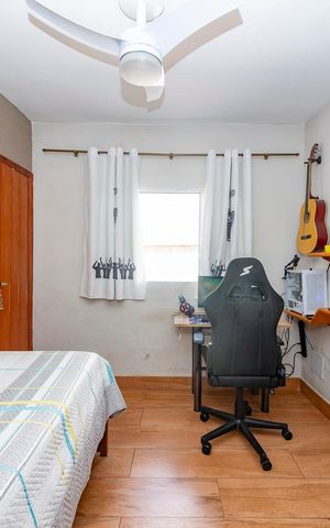 Casa à venda com 420m², 4 quartos e 3 vagas Casa à venda com 420m², 4 quartos e 3 vagasQuarto 3