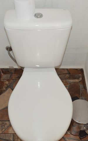 Casa à venda com 350m², 4 quartos e 3 vagasBanheiro de Serviço