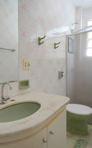 Apartamento à venda com 201m², 4 quartos e 2 vagasBanheiro da Suíte