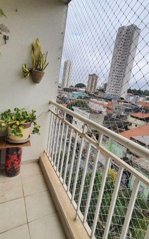 Apartamento à venda com 74m², 3 quartos e 1 vaga Apartamento à venda com 74m², 3 quartos e 1 vagaVaranda