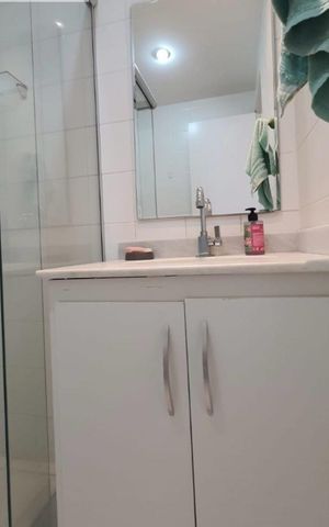 Apartamento à venda com 74m², 3 quartos e 1 vaga Apartamento à venda com 74m², 3 quartos e 1 vagaBanheiro