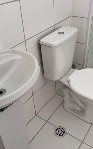 Apartamento para alugar com 45m², 2 quartos e sem vaga Apartamento para alugar com 45m², 2 quartos e sem vagaBanheiro