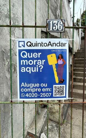 Casa à venda com 170m², 2 quartos e sem vagaPlaquinha