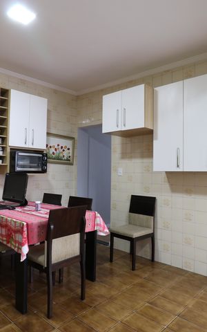Casa à venda com 117m², 2 quartos e 2 vagasCozinha