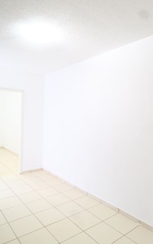 Casa de condomínio para alugar com 90m², 3 quartos e 3 vagasSala