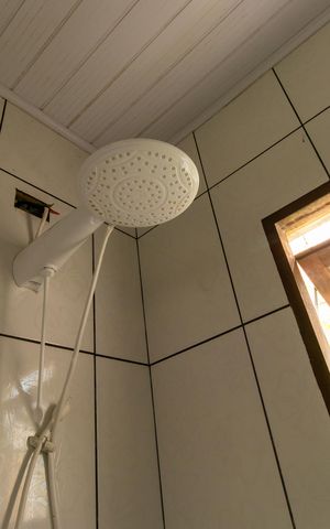 Casa para alugar com 120m², 2 quartos e 1 vaga Casa para alugar com 120m², 2 quartos e 1 vagaDetalhe do banheiro